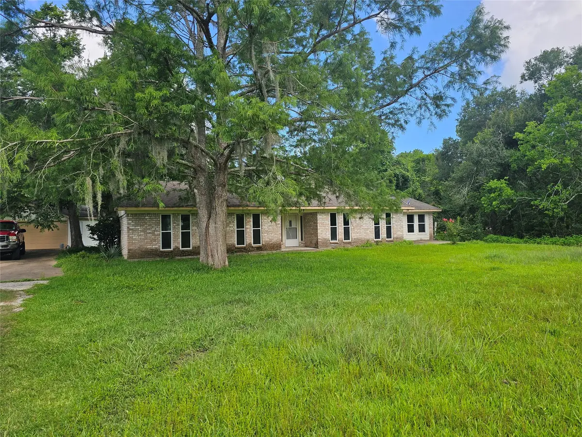 132 Otter Trail, Lake Jackson, TX 77566 - #1