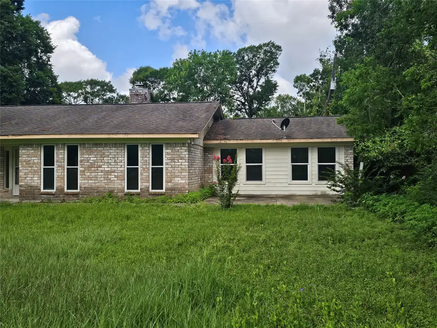 132 Otter Trail, Lake Jackson, TX 77566 - #3