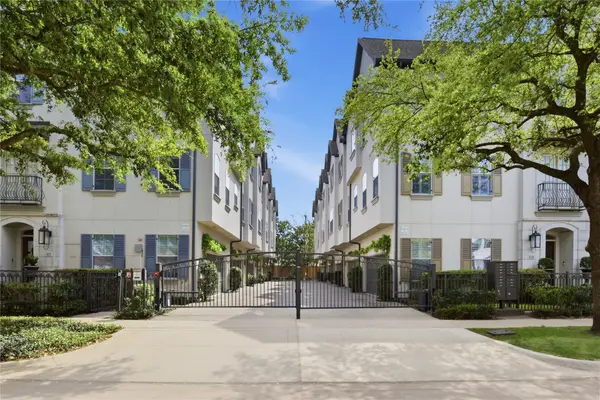 4031 Bellefontaine Street #102, Houston, TX 77025