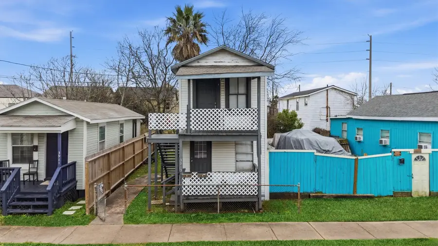 3913 Winnie Street, Galveston, TX 77550 - #2