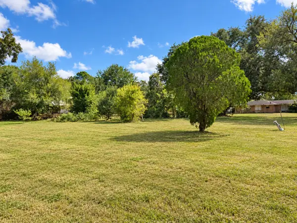 2211 Erickson Street, La Marque, TX 77568