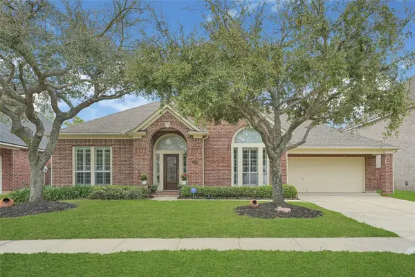 11309 Gladewater Drive, Pearland, TX 77584