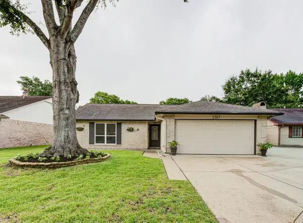2507 Maple Tree Court, Stafford, TX 77477