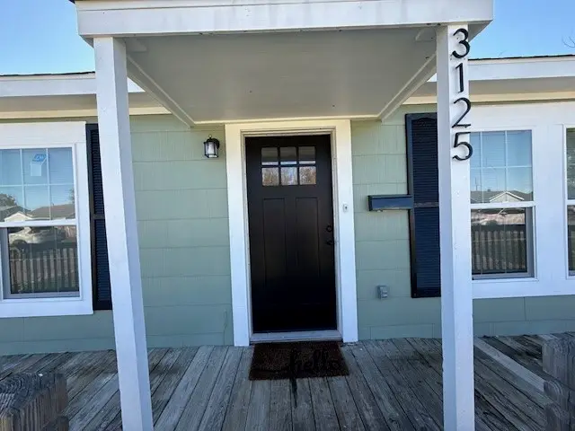 3125 South Drive, Groves, TX 77619 - Image #2