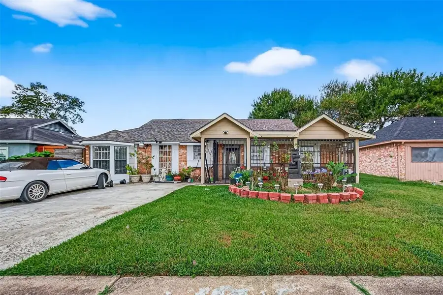 5006 Ridge Creek Circle, Houston, TX 77053 - Image #2