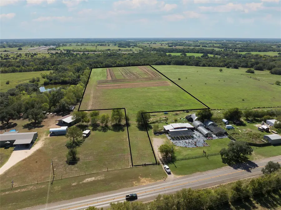 2564 Us Hwy 90 Highway W, Weimar, TX 78962 - #2
