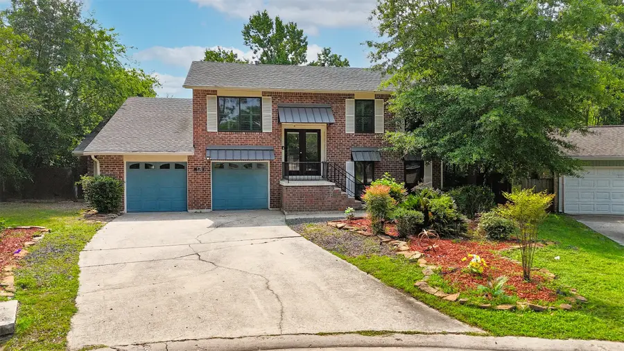 13 Whistlers Court, The Woodlands, TX 77380 - Image #2