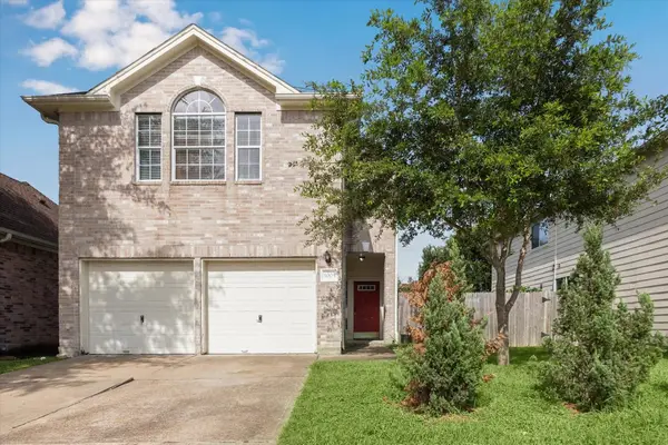 8003 Daylilly Creek Dr, Houston, TX 77083
