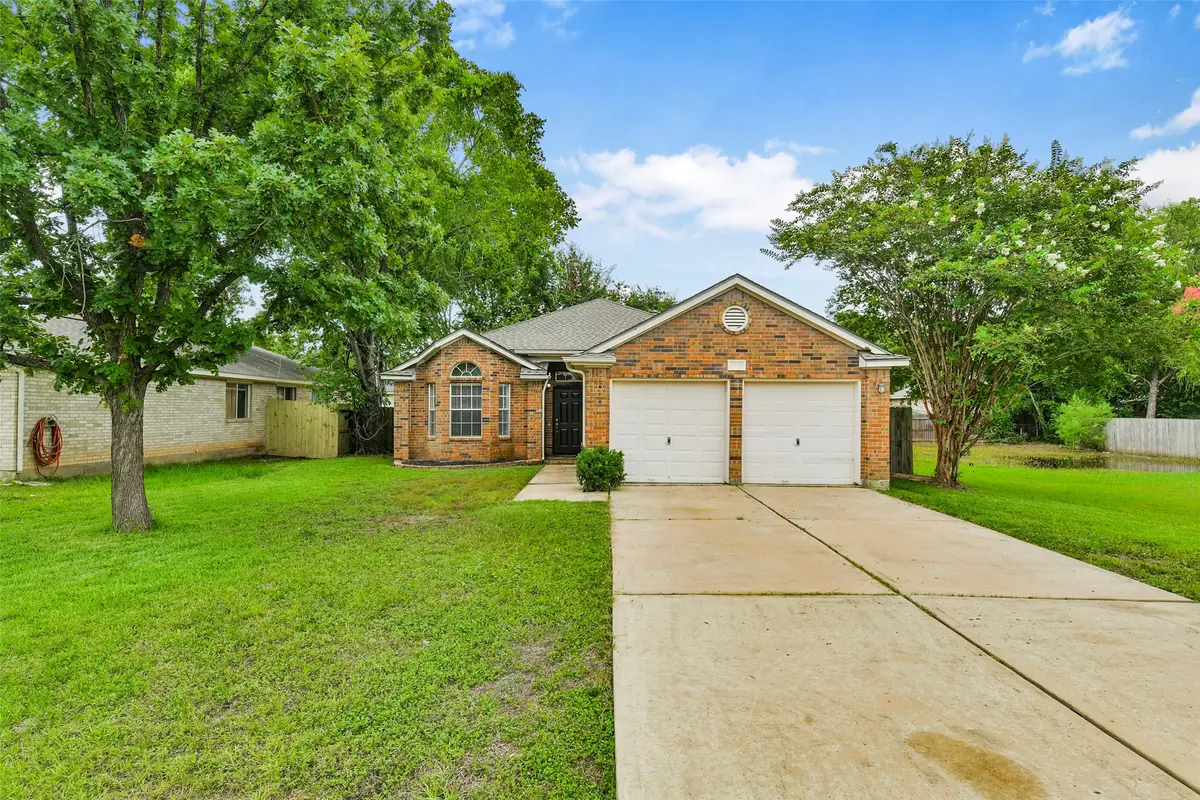 10534 Twin Circle Dr, Montgomery, TX 77356 - #1