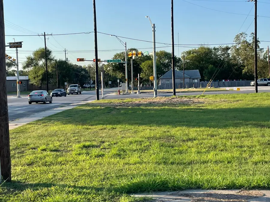 238 Seadrift Street, Port Lavaca, TX 77979 - Image #2