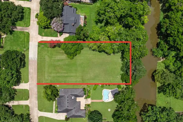 5235 Westerdale Drive, Fulshear, TX 77441