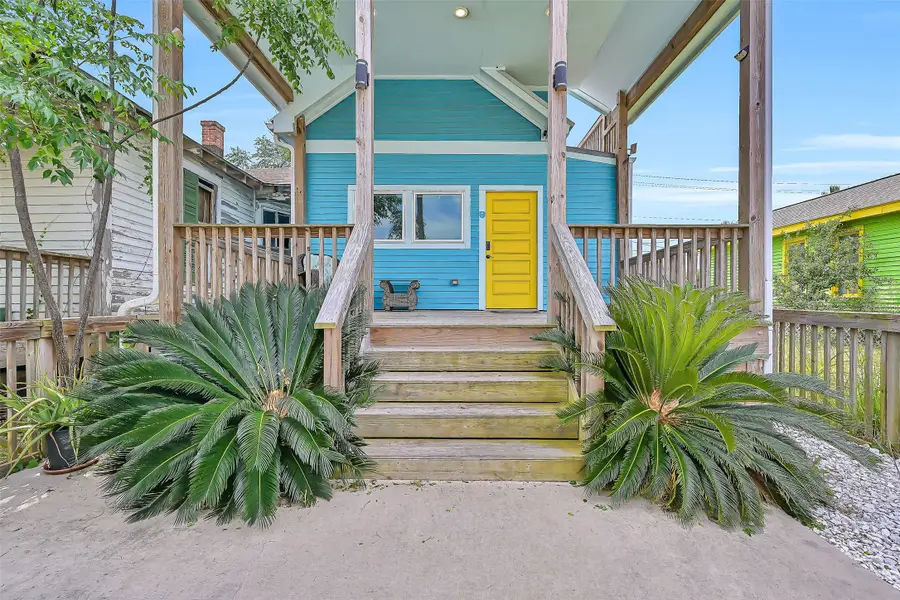 2909 Avenue R, Galveston, TX 77550 - #3