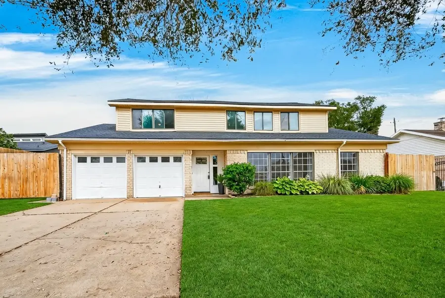 9110 Vickijohn Drive, Houston, TX 77031 - #2