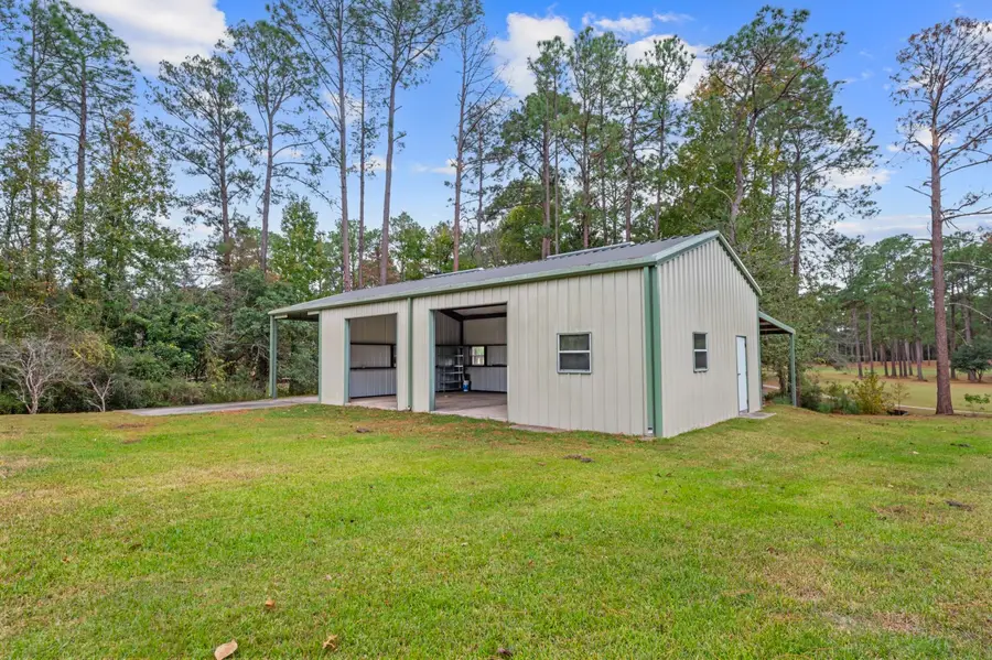 416 Broadmoor Drive, Brookeland, TX 75931 - Image #2