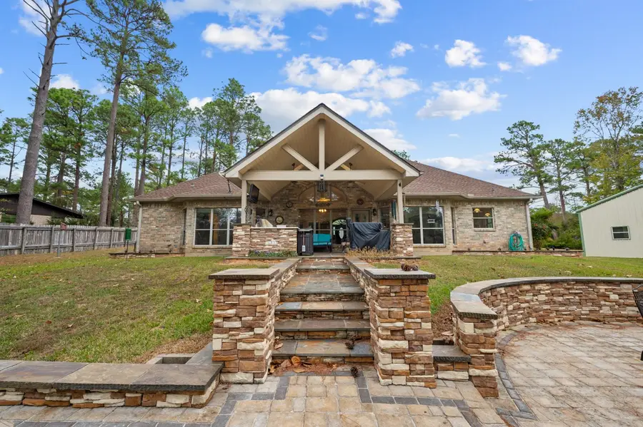 416 Broadmoor Drive, Brookeland, TX 75931 - Image #3