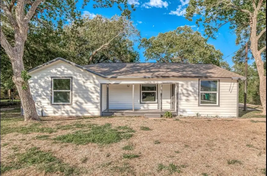 2812 Fisher Hill, Baytown, TX 77520 - #1