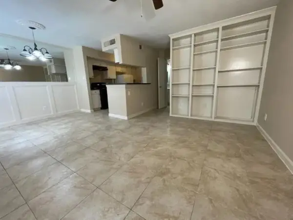6633 W Airport Boulevard #1202, Houston, TX 77035