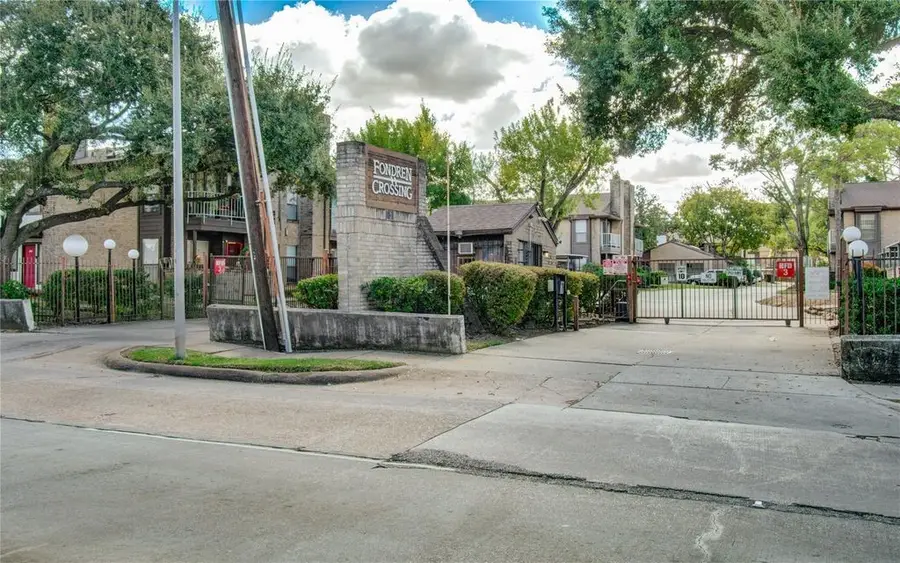 6633 W Airport Boulevard #1202, Houston, TX 77035 - #2