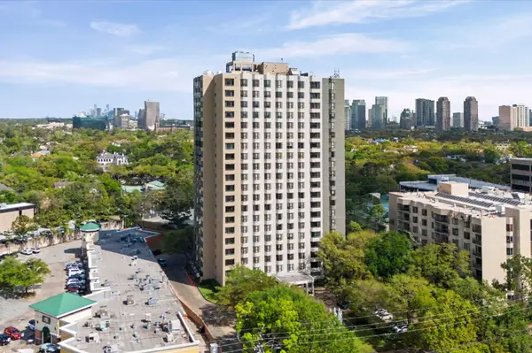 651 Bering Drive #1903, Houston, TX 77057