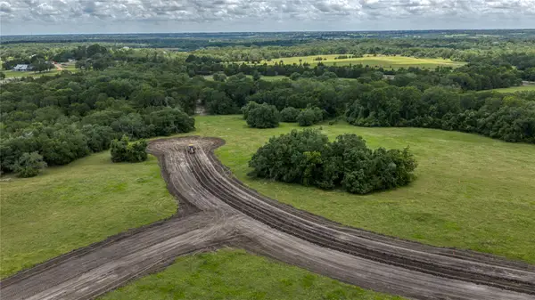 23 Ridgewood Lane, Brenham, TX 77833