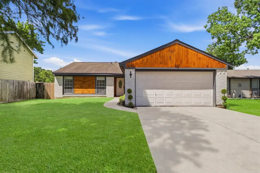 42 Lyrebird Drive, The Woodlands, TX 77380 - #2