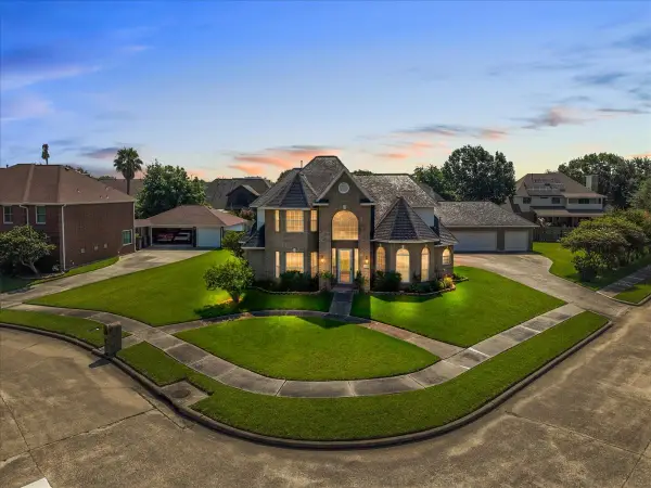 4402 Santee Drive, Baytown, TX 77521