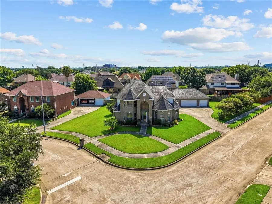 4402 Santee Drive, Baytown, TX 77521 - #2
