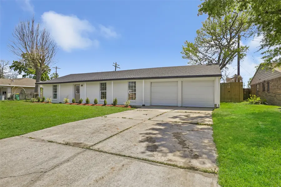 715 Pamela Drive, Baytown, TX 77521 - #2