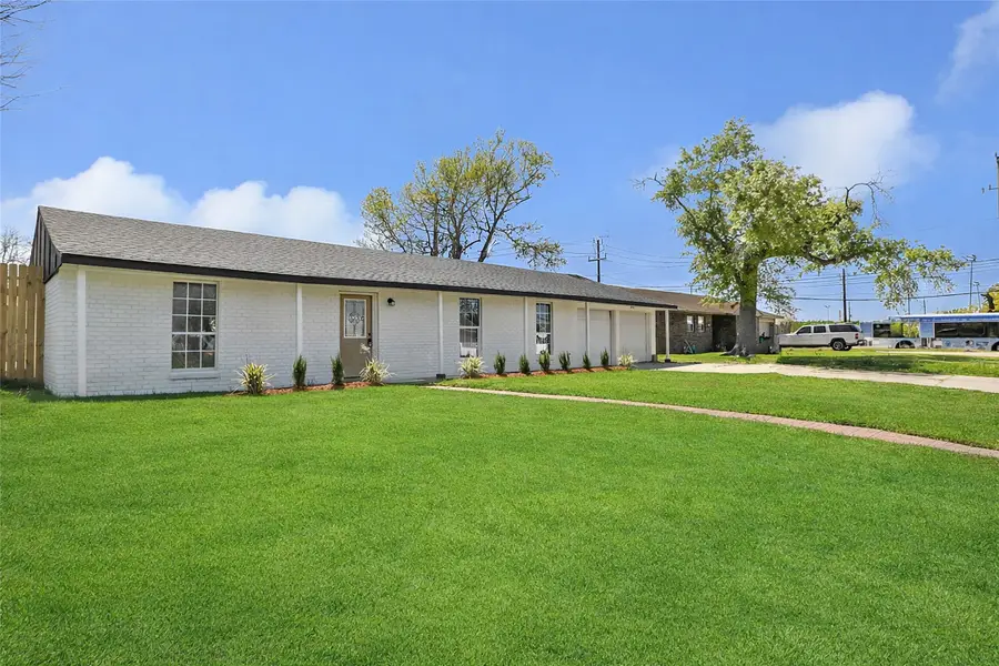 715 Pamela Drive, Baytown, TX 77521 - #3
