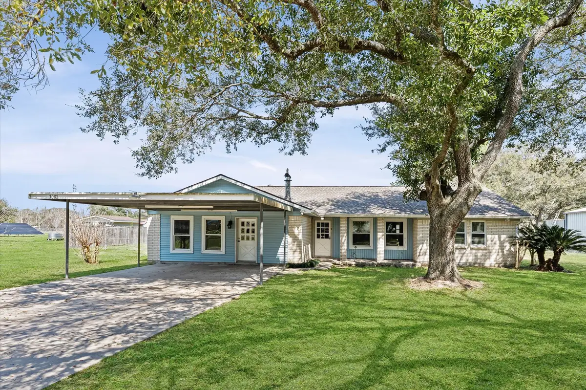 3082 County Road 536, Alvin, TX 77511 - #1