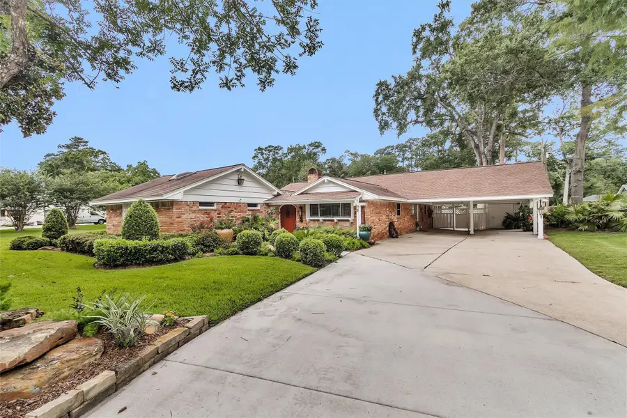 3 Fairway Drive, Conroe, TX 77304 - #3