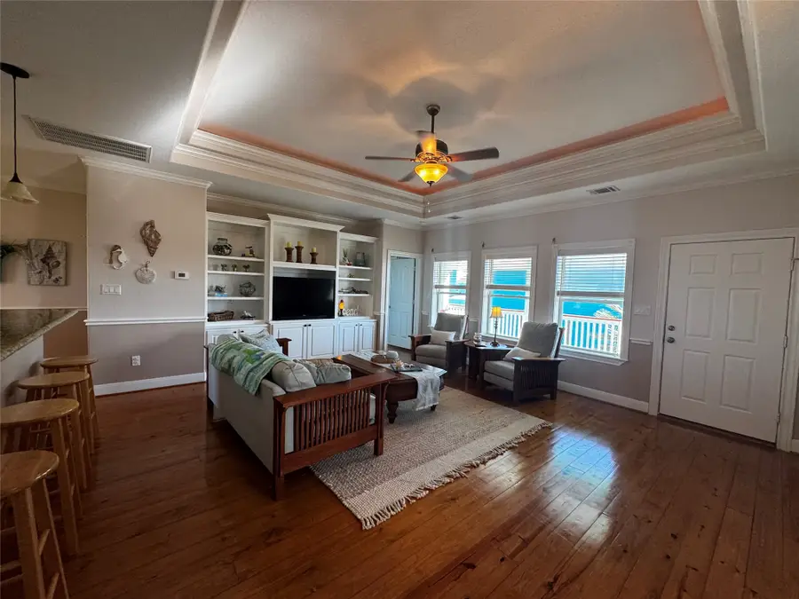 901 Helen Boulevard, Crystal Beach, TX 77650 - #2