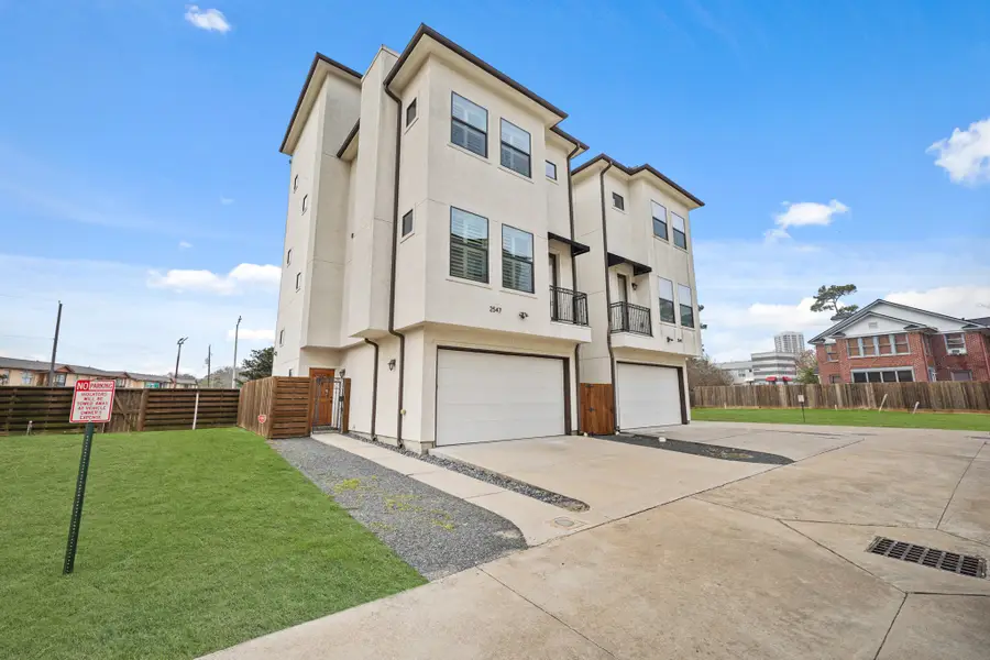 2547 Calumet Street, Houston, TX 77004 - Image #3