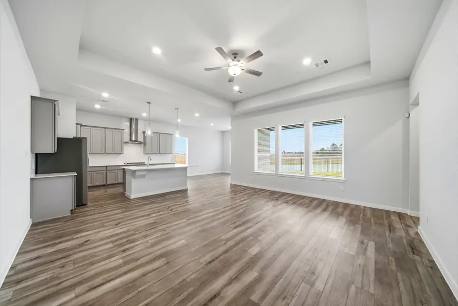 107 Lake Woodshore Court, Clute, TX 77531 - #3