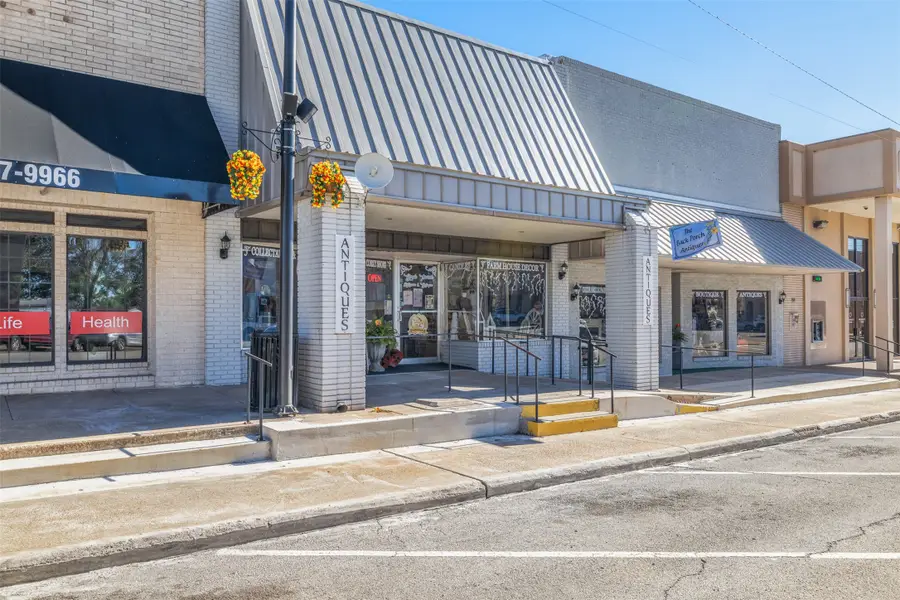 123 W Buck Street, Caldwell, TX 77836 - Image #2