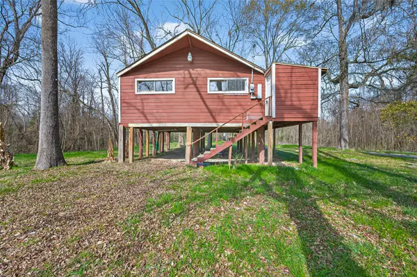 200 County Road 2859, Cleveland, TX 77327