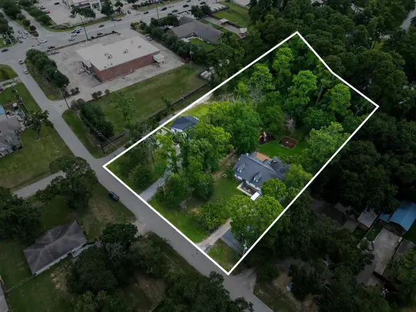 29902 E Hawthorne Drive, Spring, TX 77386