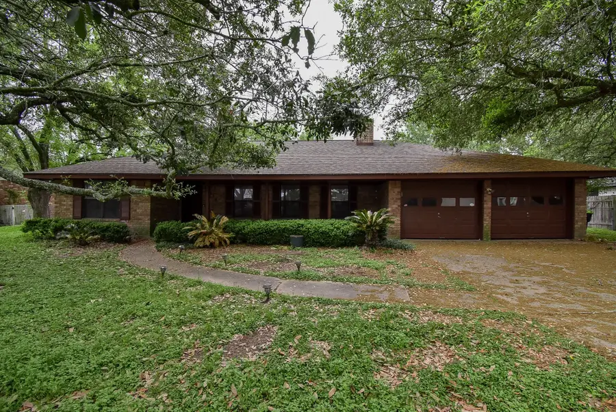 718 Partridge Lane, Eagle Lake, TX 77434 - #2