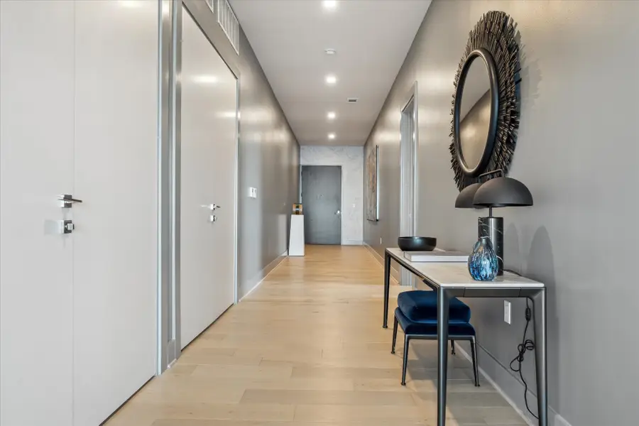 1711 Allen Parkway #2101, Houston, TX 77019 - Image #2