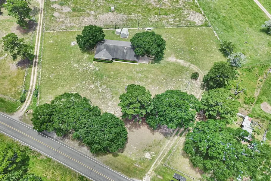341 S Loop 497, Kenney, TX 77452 - #2