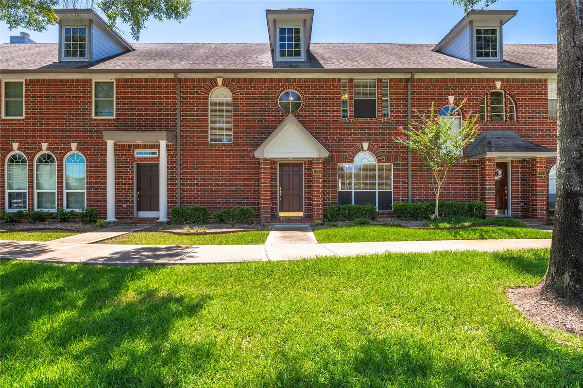 1287 El Camino Village Drive, Webster, TX 77058 - #1