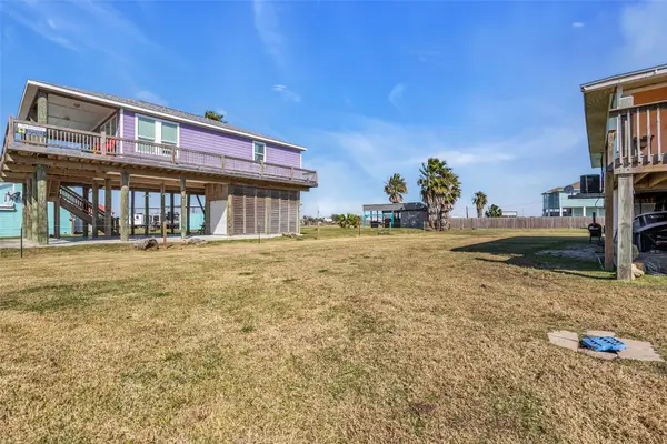 1048 N Crystal Beach Road, Port Bolivar, TX 77650