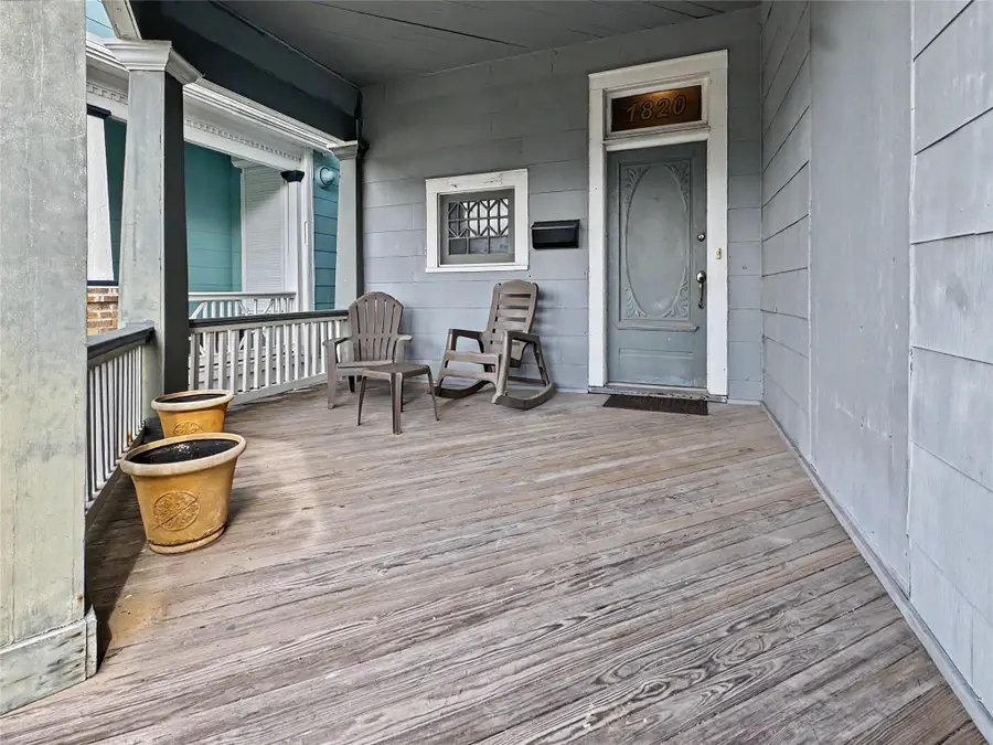 1820 Avenue O, Galveston, TX 77550 - #3