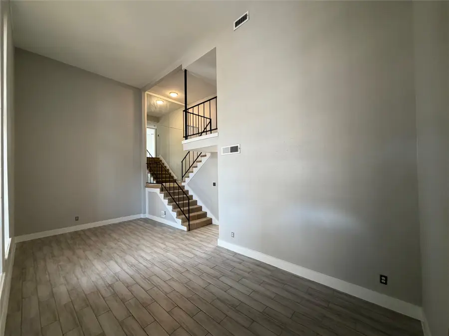 10141 Beekman Place Drive, Houston, TX 77043 - #3