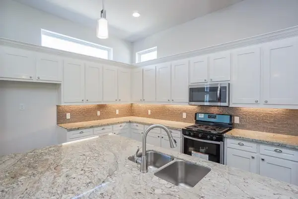 3351 Kilgore St, Houston, TX 77021