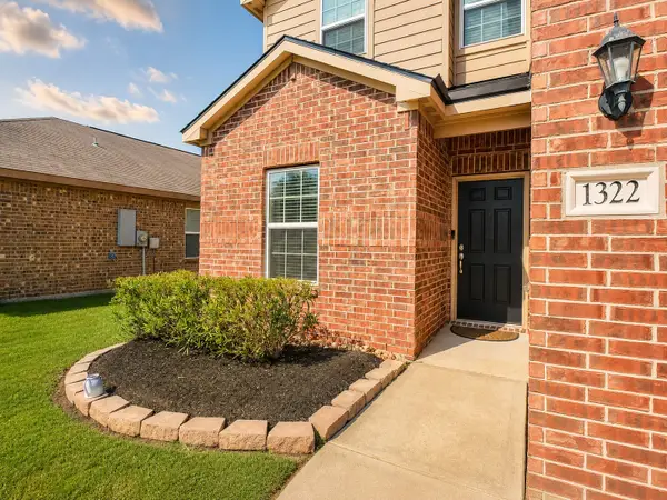 1322 Emerald Stone Drive, Arcola, TX 77583