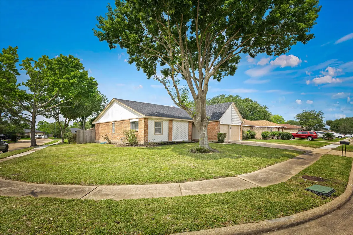 2026 Lazy Lane, Missouri City, TX 77489 - #1
