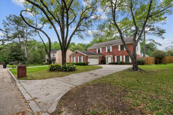 3807 Forest Village Drive, Houston, TX 77339