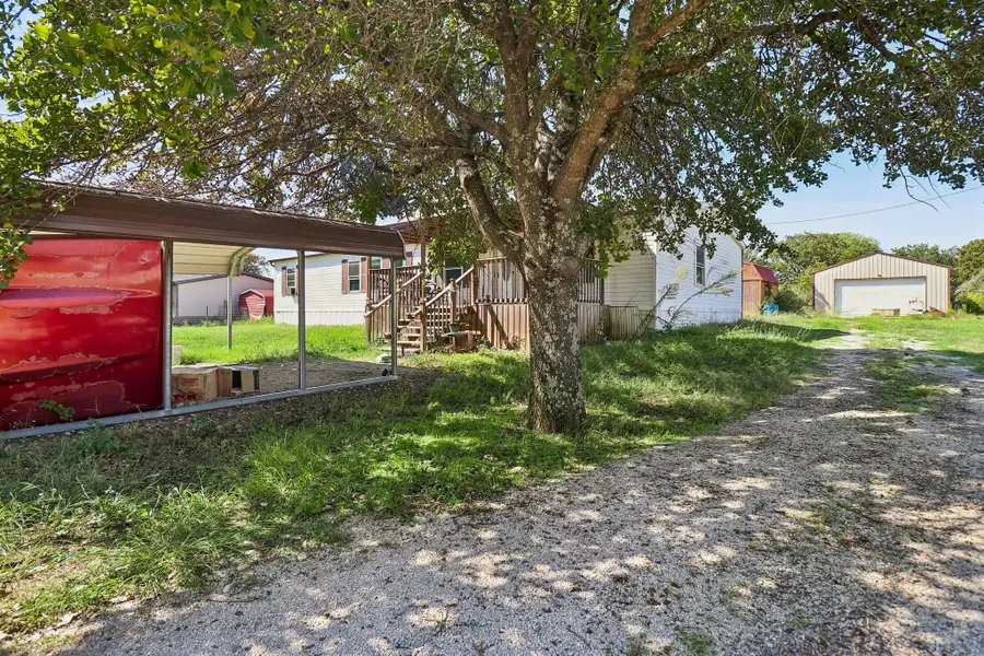 169 Lowrey Circle, Springtown, TX 76082 - #3