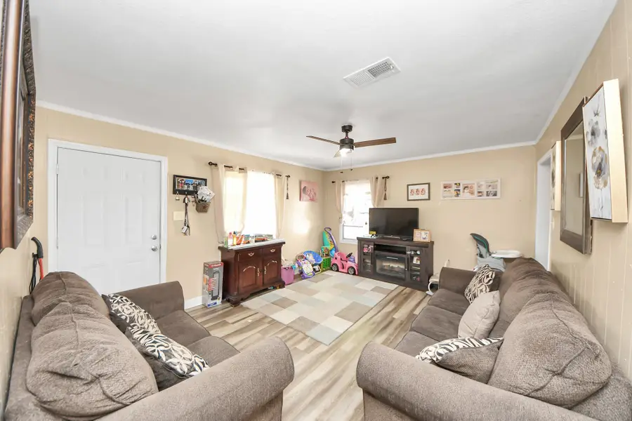 11025 Muscatine Street, Houston, TX 77029 - Image #3